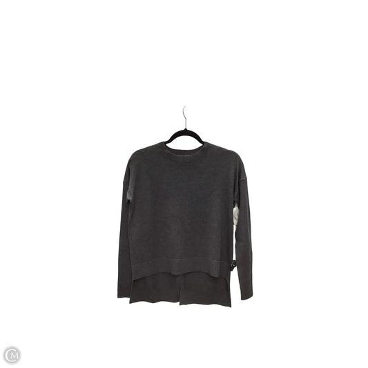 Athletic Top Long Sleeve Crewneck By Athleta In Grey, Size: Xxs