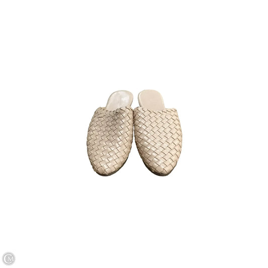 Shoes Flats By Universal Thread In Tan, Size: 7.5