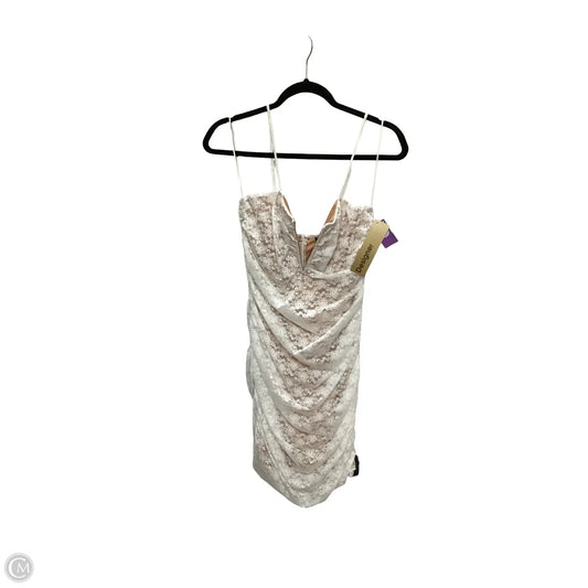 Designer Dress Casual Short By Blue Blush In White, Size: L
