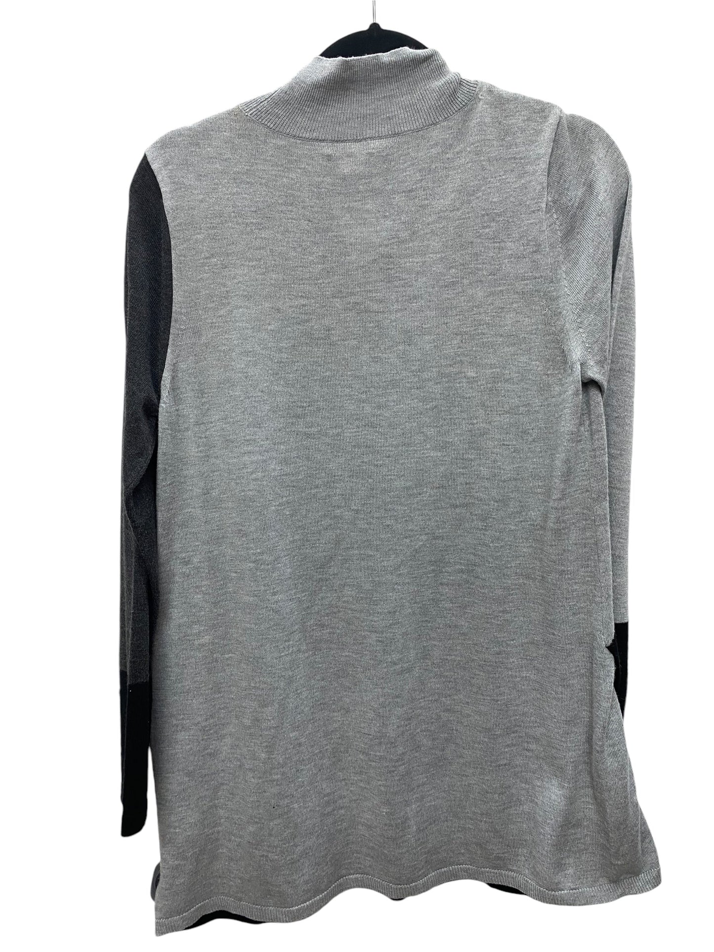 Sweater By Vince Camuto In Grey, Size: M