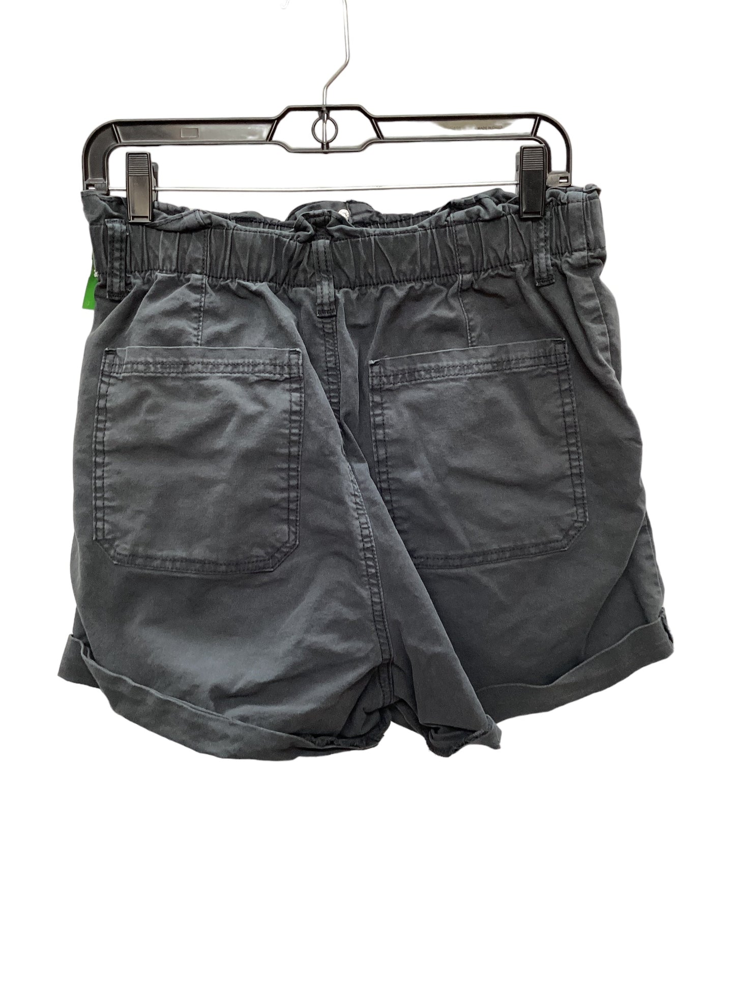 Shorts By Universal Thread  Size: M