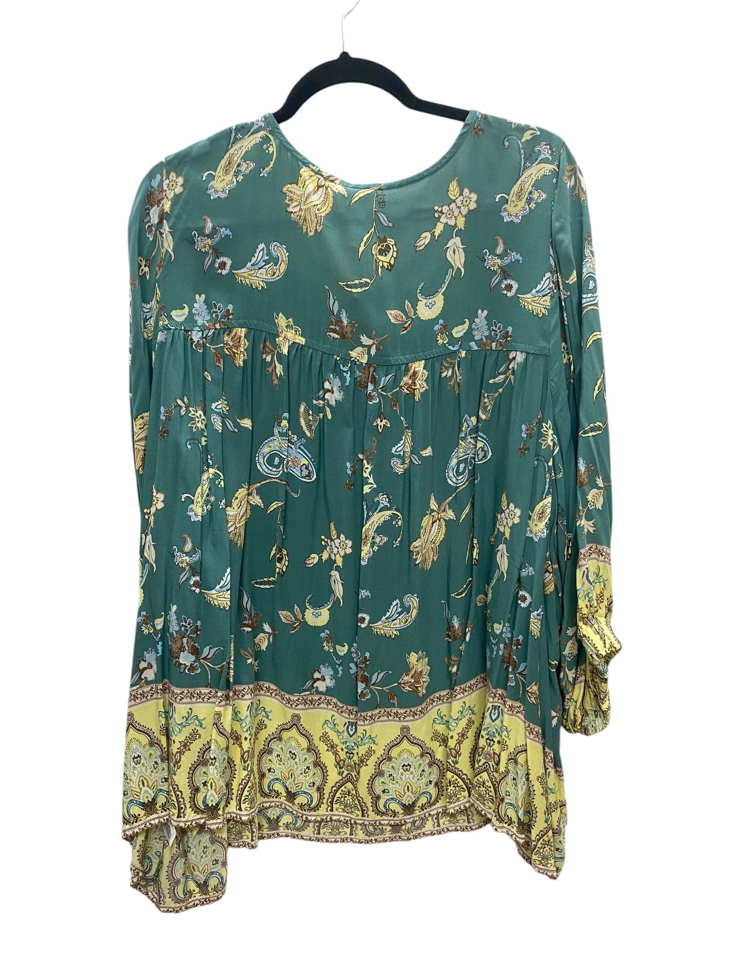 Top Long Sleeve By Cato In Green, Size: 2x