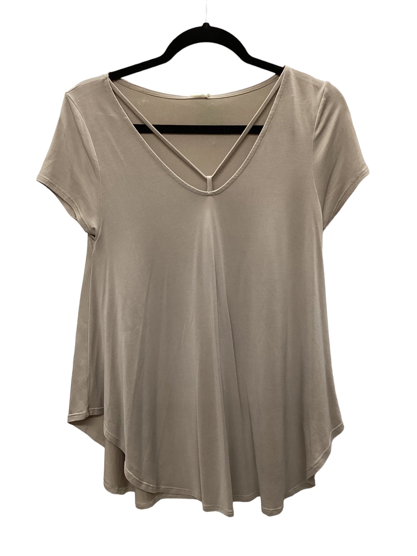 Top Short Sleeve Basic By Clothes Mentor  Size: S