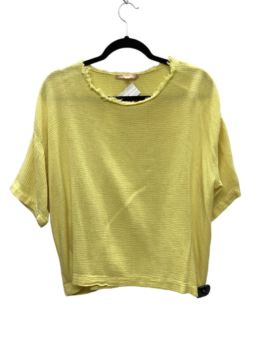 Yellow Top Short Sleeve Clothes Mentor, Size M