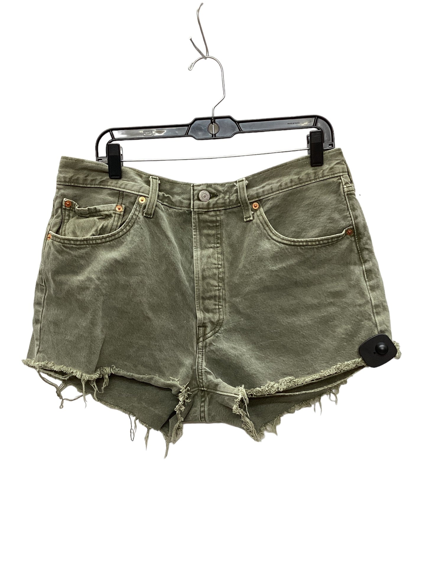 Green Shorts Levis, Size 18