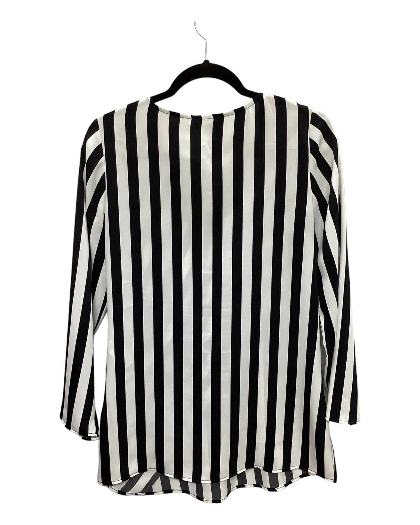 Top Long Sleeve By Chicos In Striped Pattern, Size: 0