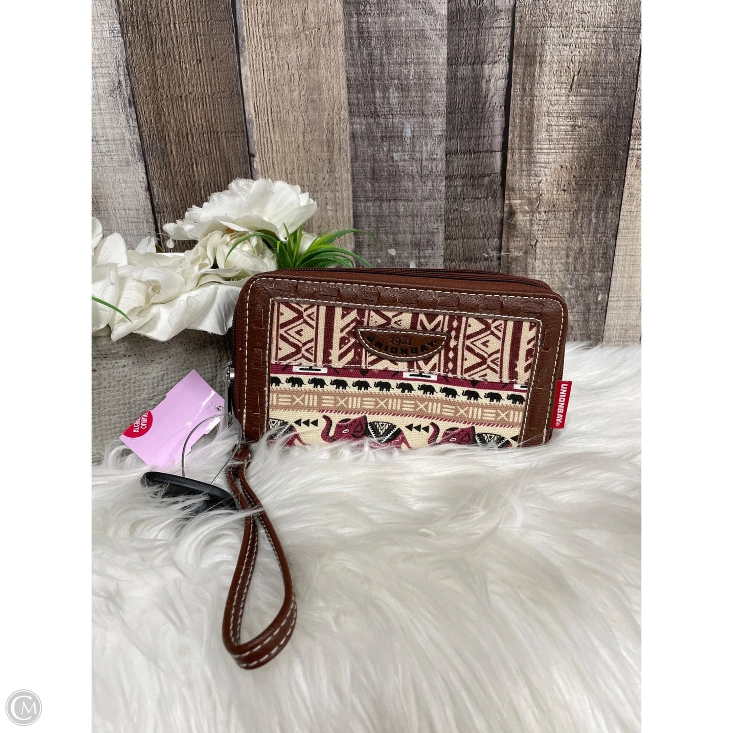 Wristlet By Union Bay, Size: Medium