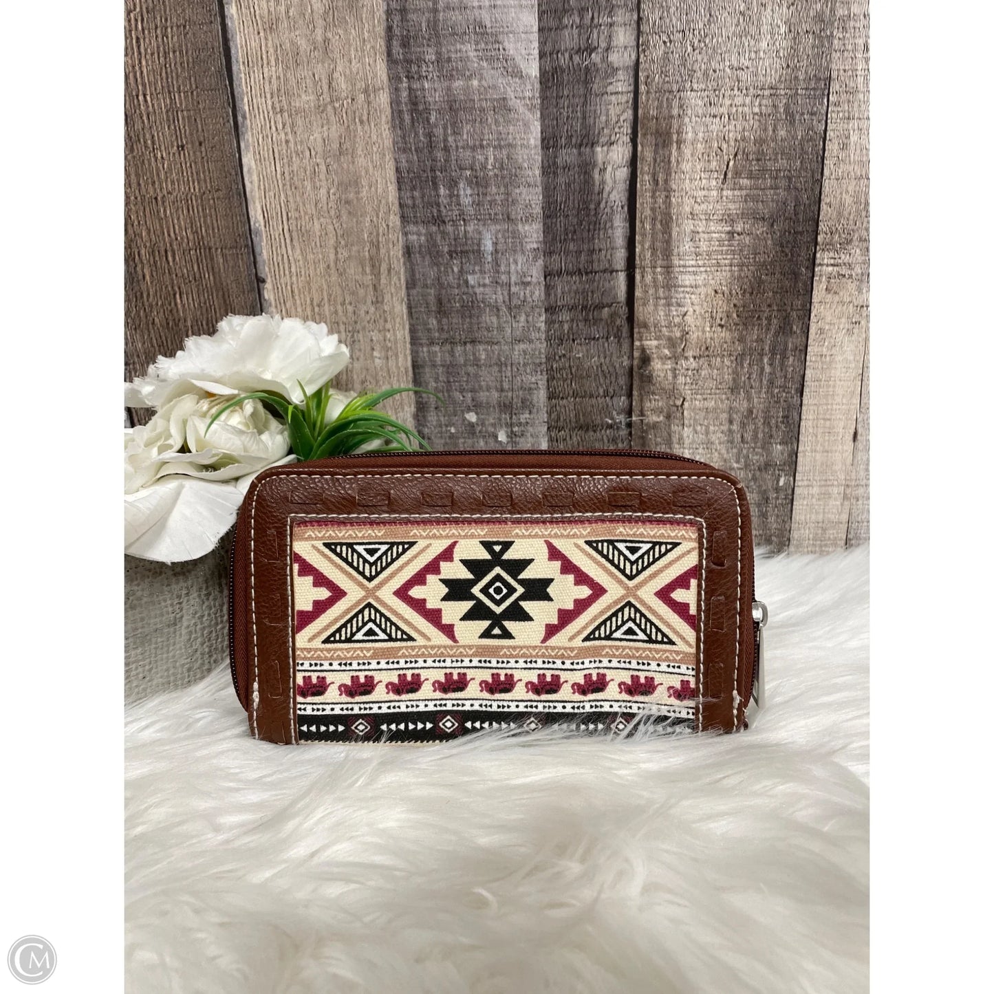 Wristlet By Union Bay, Size: Medium