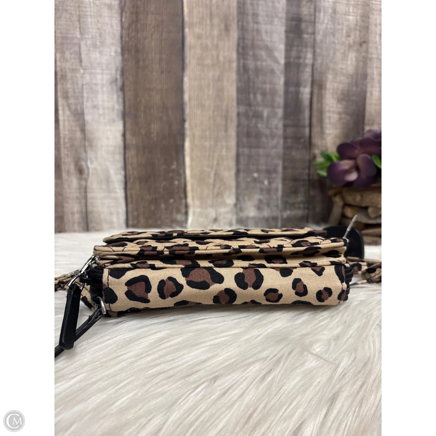 Wristlet By Vera Bradley, Size: Small