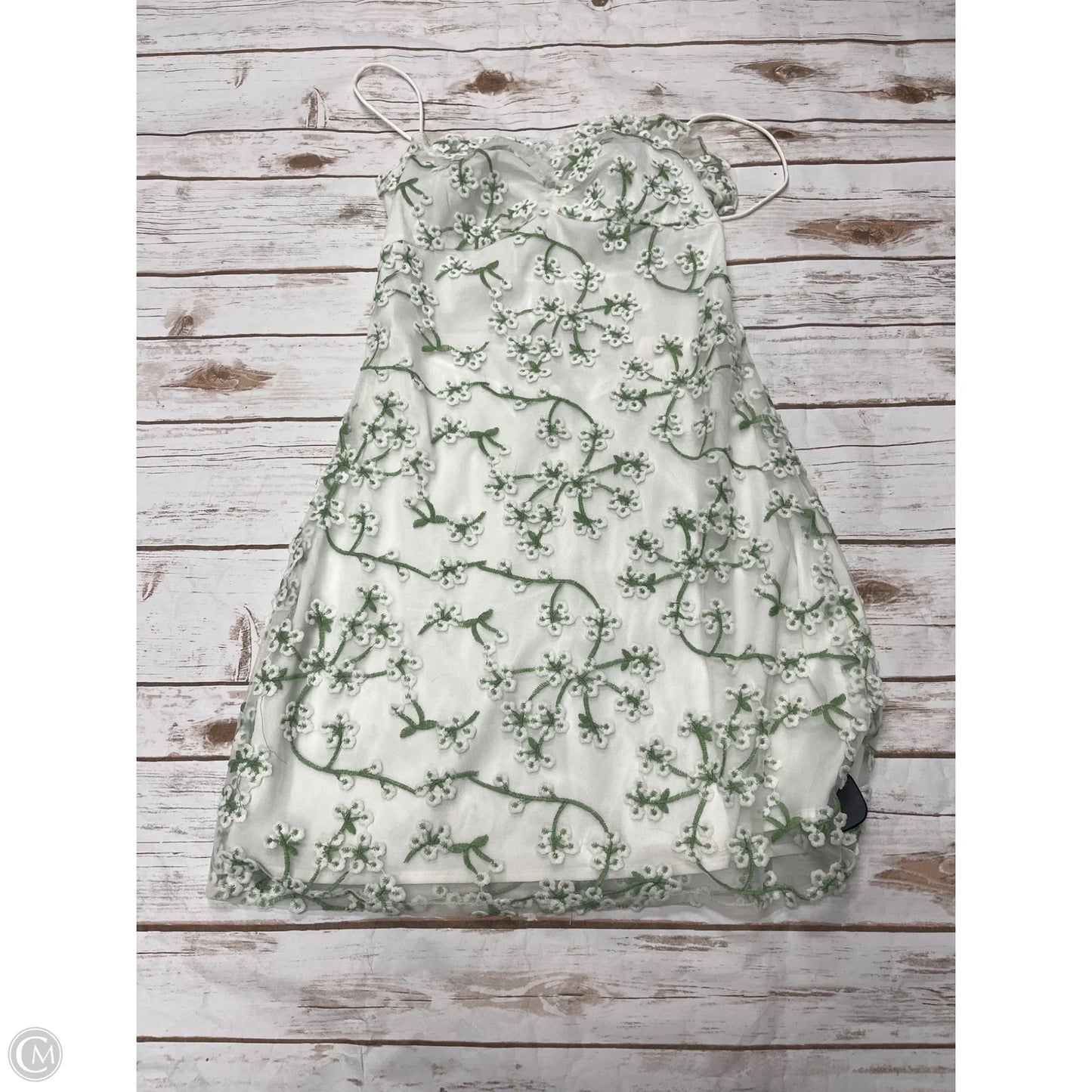 Dress Casual Short By 12th Tribe In Green & White, Size: M
