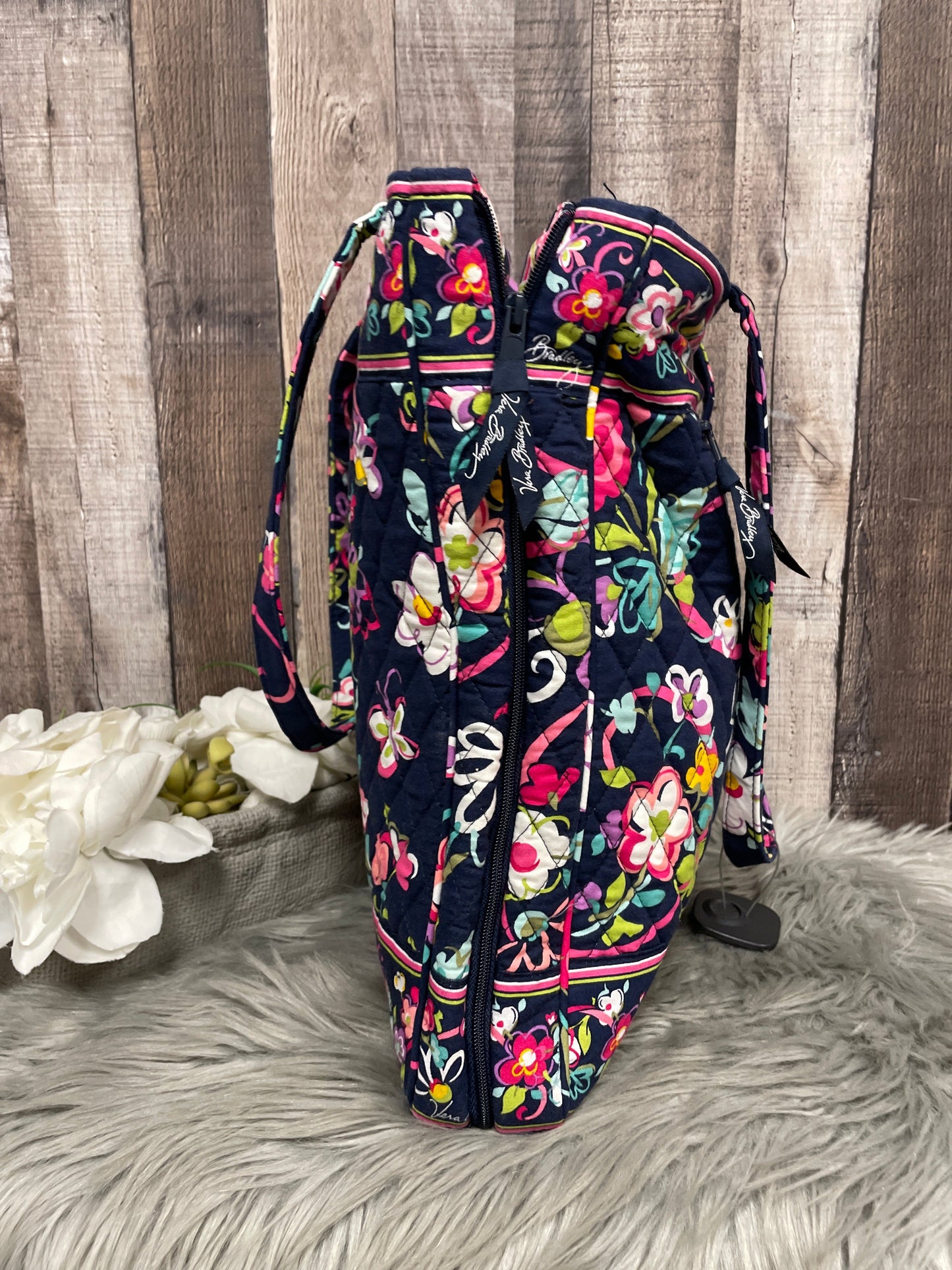 Laptop Bag By Vera Bradley, Size: Medium