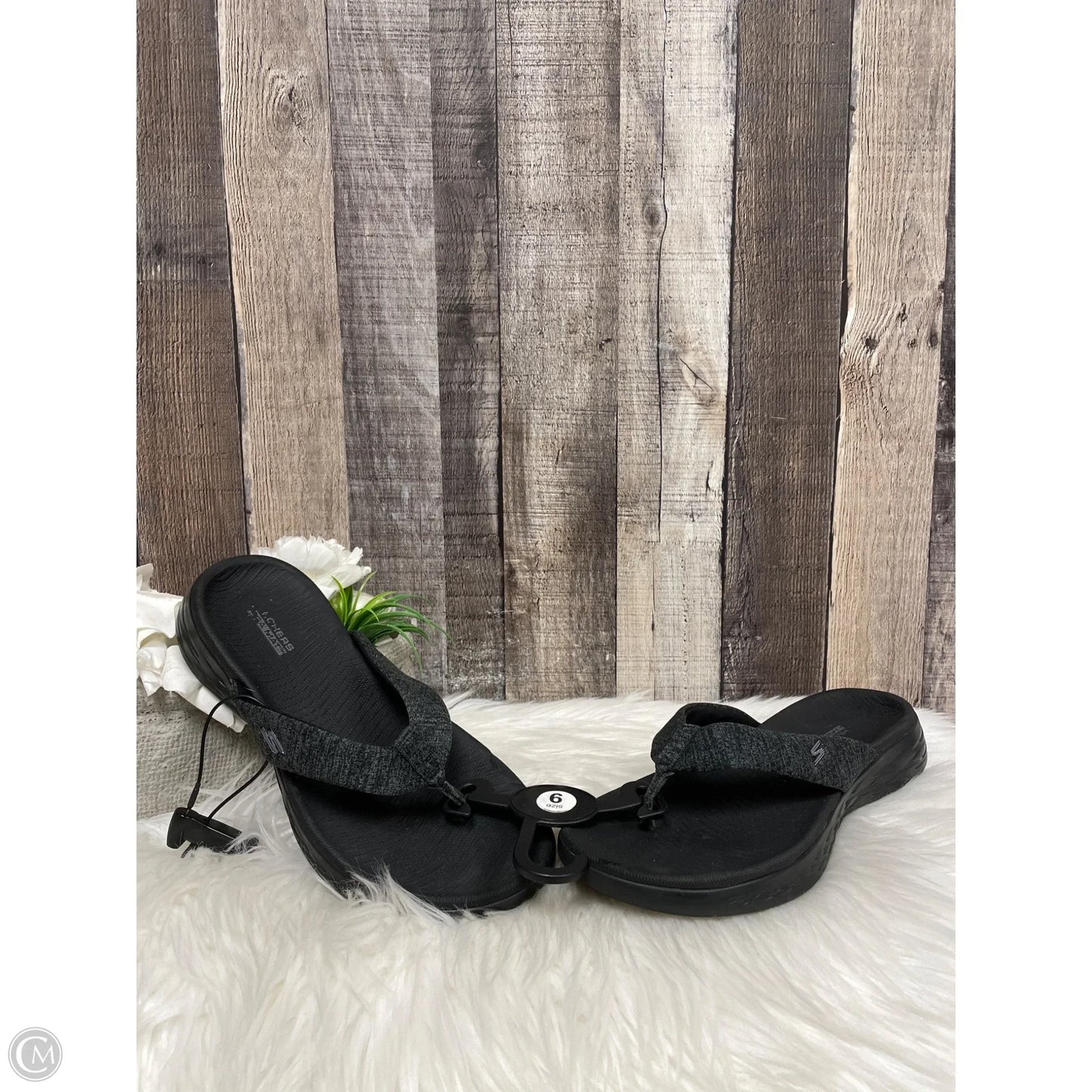 Sandals Flip Flops By Skechers In Black, Size: 9