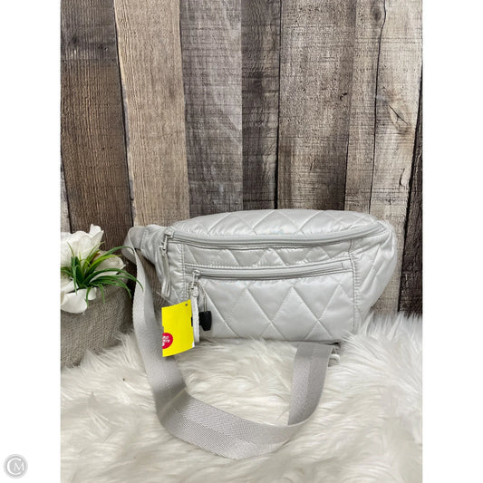 Belt Bag By Vera Bradley, Size: Large