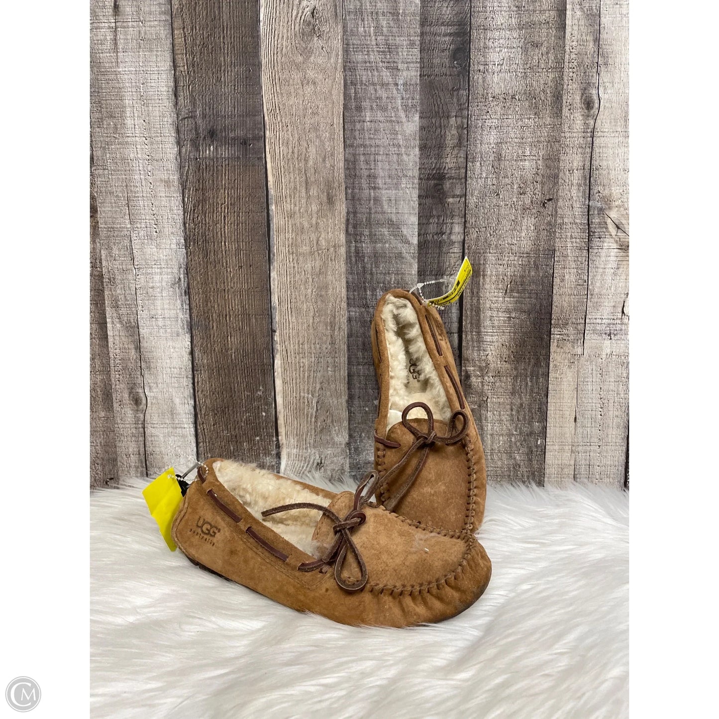 Shoes Designer By Ugg In Tan, Size: 6
