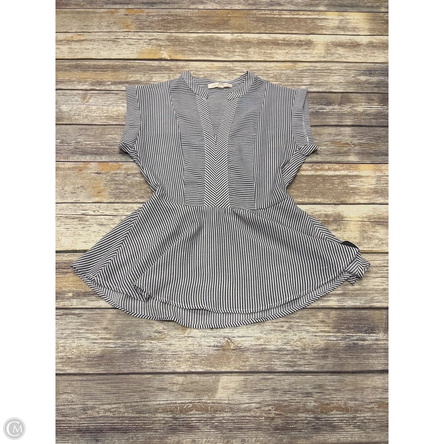 Top Short Sleeve By Monteau In Striped Pattern, Size: M