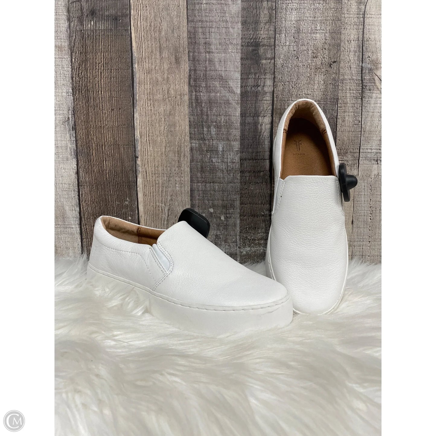 Shoes Designer By Frye In White, Size: 6.5