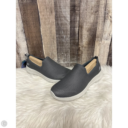 Shoes Flats By Skechers In Grey, Size: 8.5