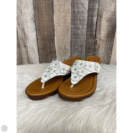 Sandals Heels Wedge By Italian Shoemakers In White, Size: 10