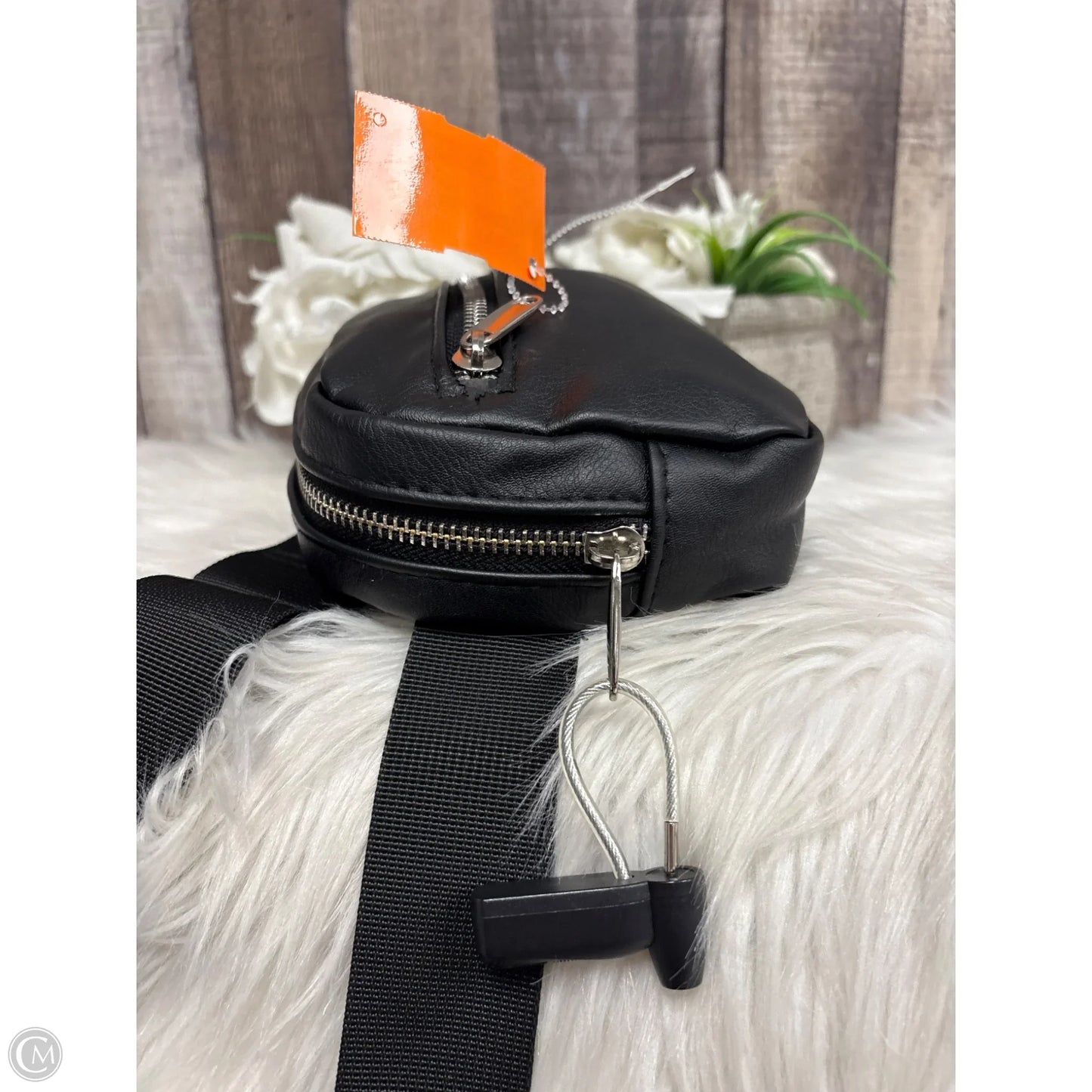 Belt Bag By Wild Fable, Size: Small
