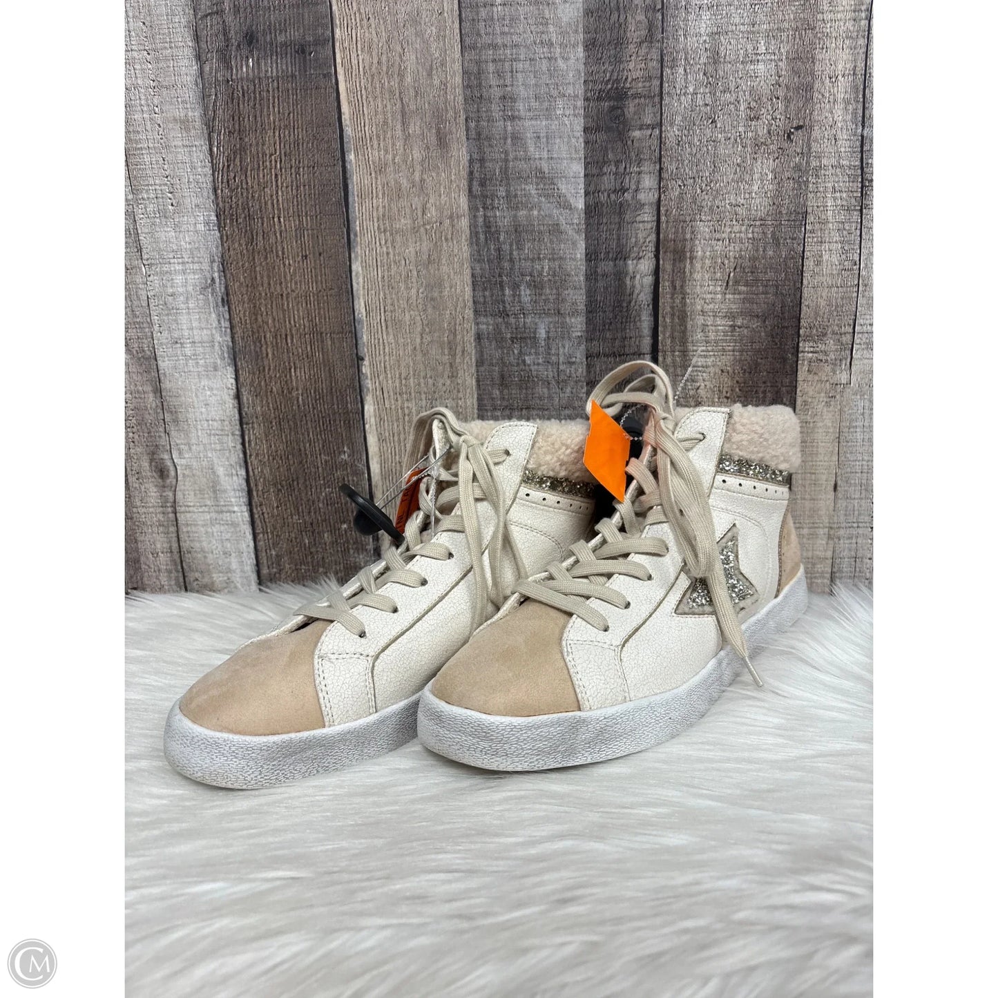 Shoes Sneakers By Very G In Beige, Size: 10