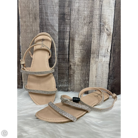 Sandals Flats By Qupid In Silver, Size: 10