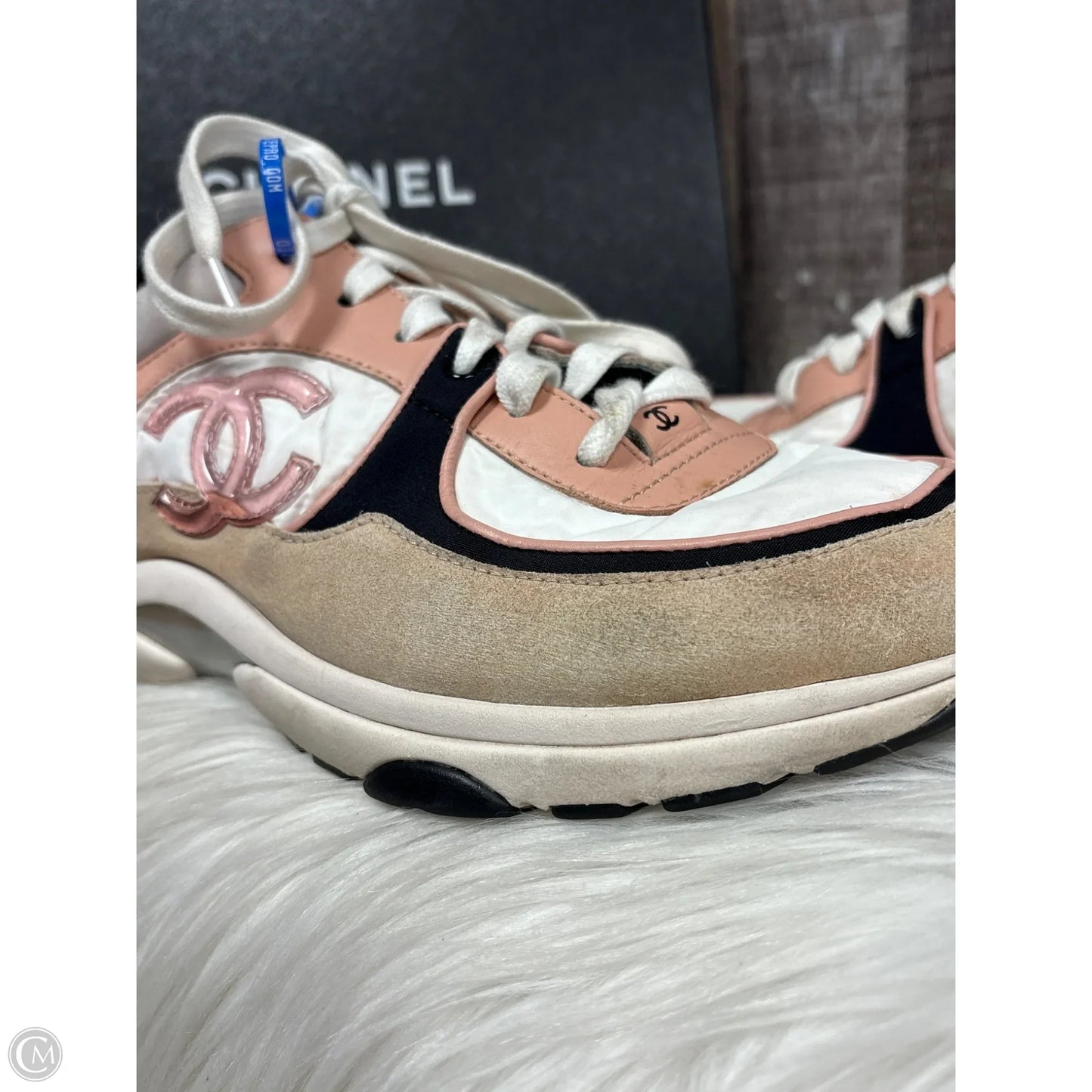 Shoes Luxury Designer By Chanel In Pink & White, Size: 9.5