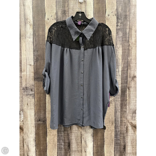 Top Short Sleeve By Beverly Drive In Grey, Size: 1x