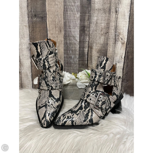 Boots Ankle Heels By Ganni In Snakeskin Print, Size: 6