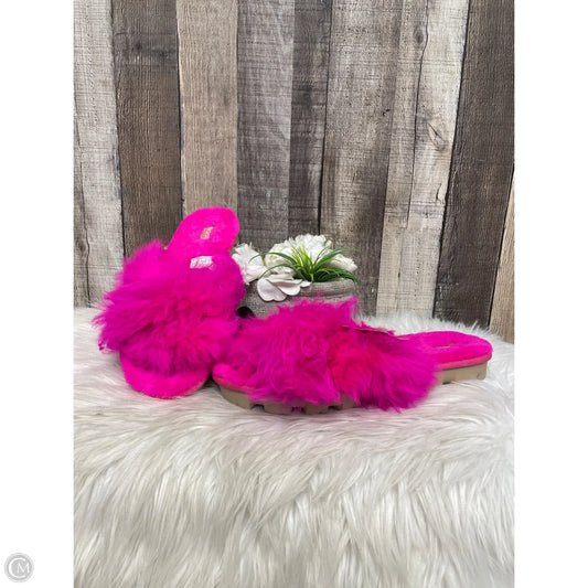 Slippers Designer By Ugg In Pink, Size: 10
