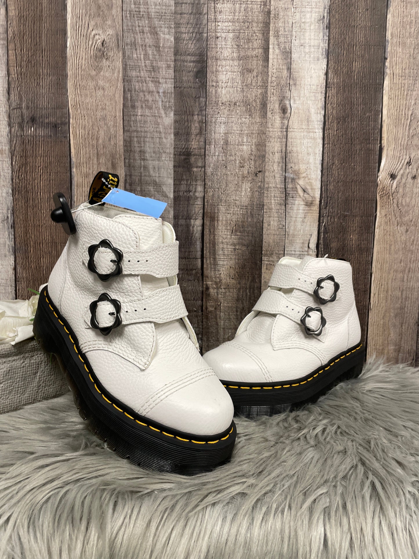 Boots Ankle Heels By Dr Martens In White, Size: 8