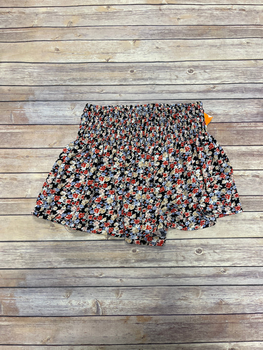 Shorts By Cmf  Size: L