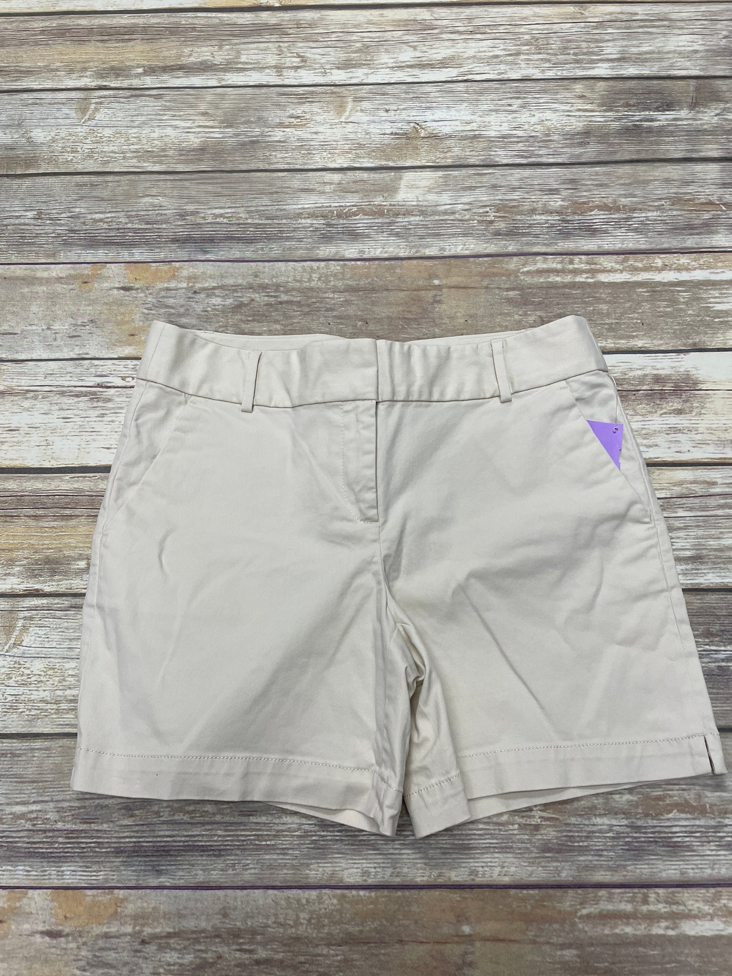 Beige Shorts Loft, Size 8