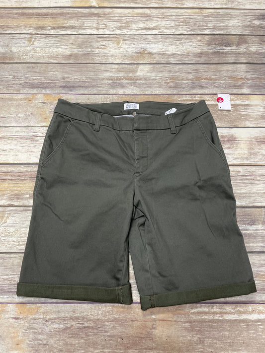 Green Shorts Market & Spruce, Size 12