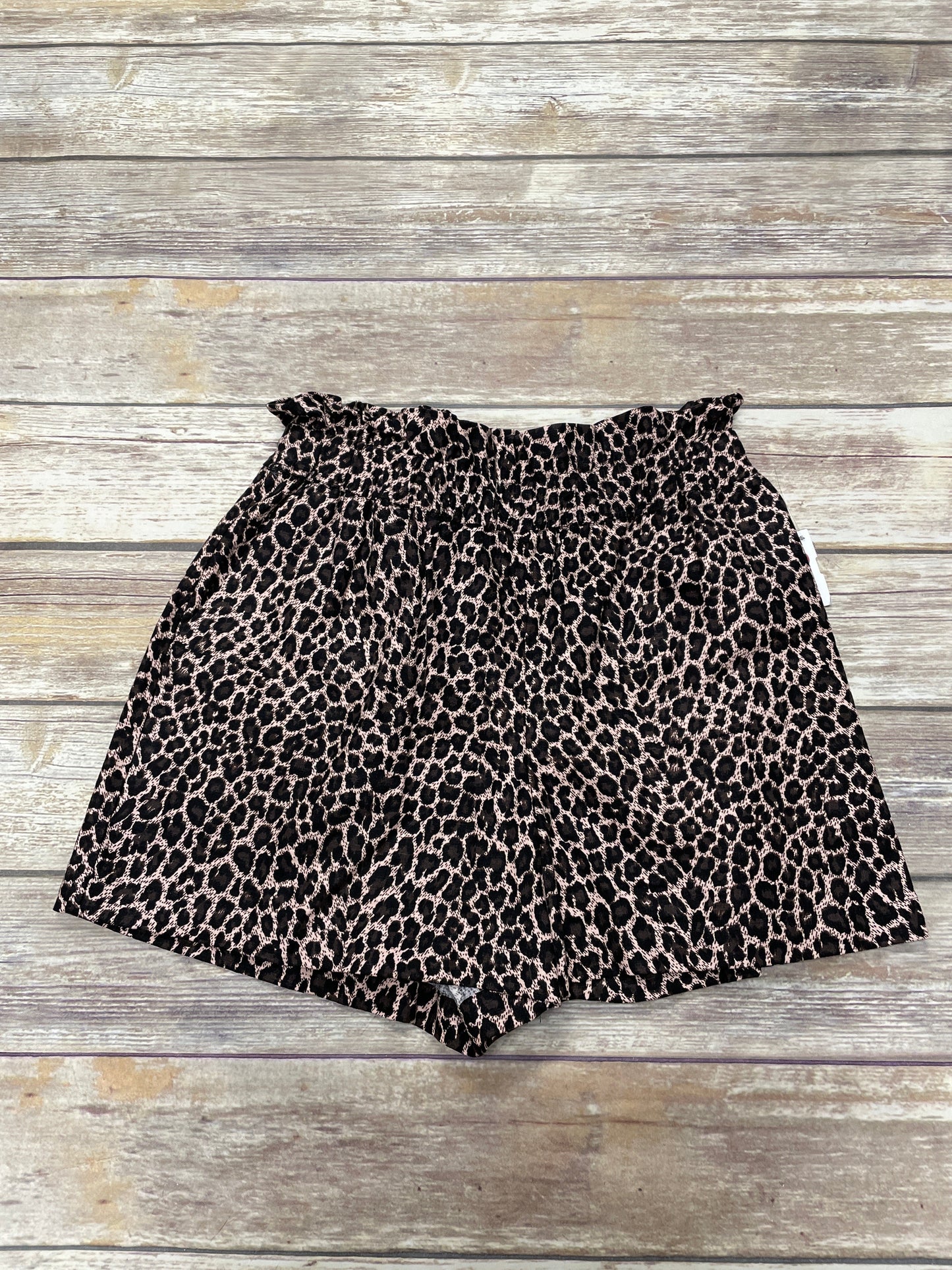 Animal Print Shorts Express, Size S