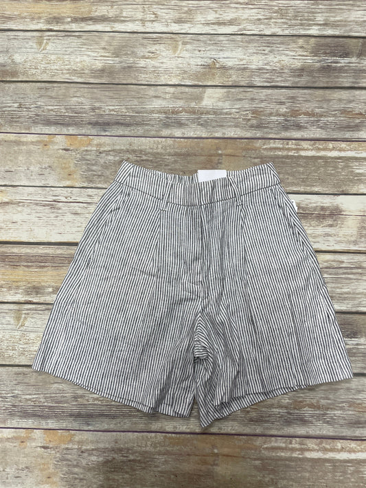 Striped Pattern Shorts Old Navy, Size Xs