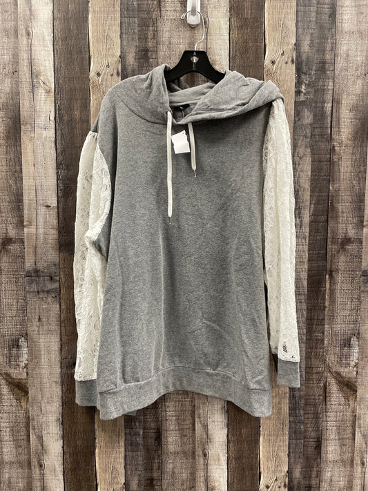 Sweatshirt Hoodie By Torrid In Grey & White, Size: 3x