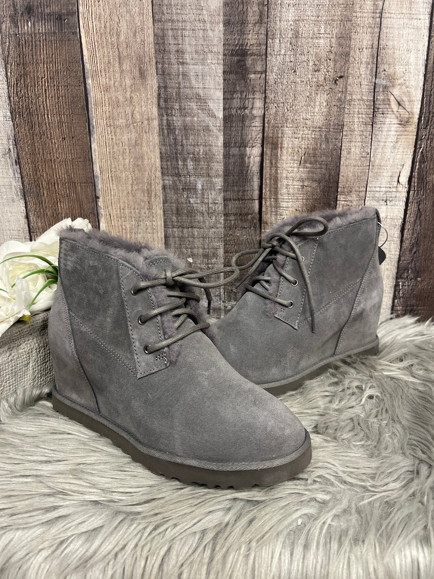 Boots Ankle Heels By Ugg In Grey, Size: 7