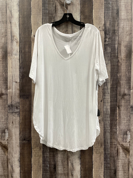 Top Short Sleeve By Torrid In White, Size: 2x