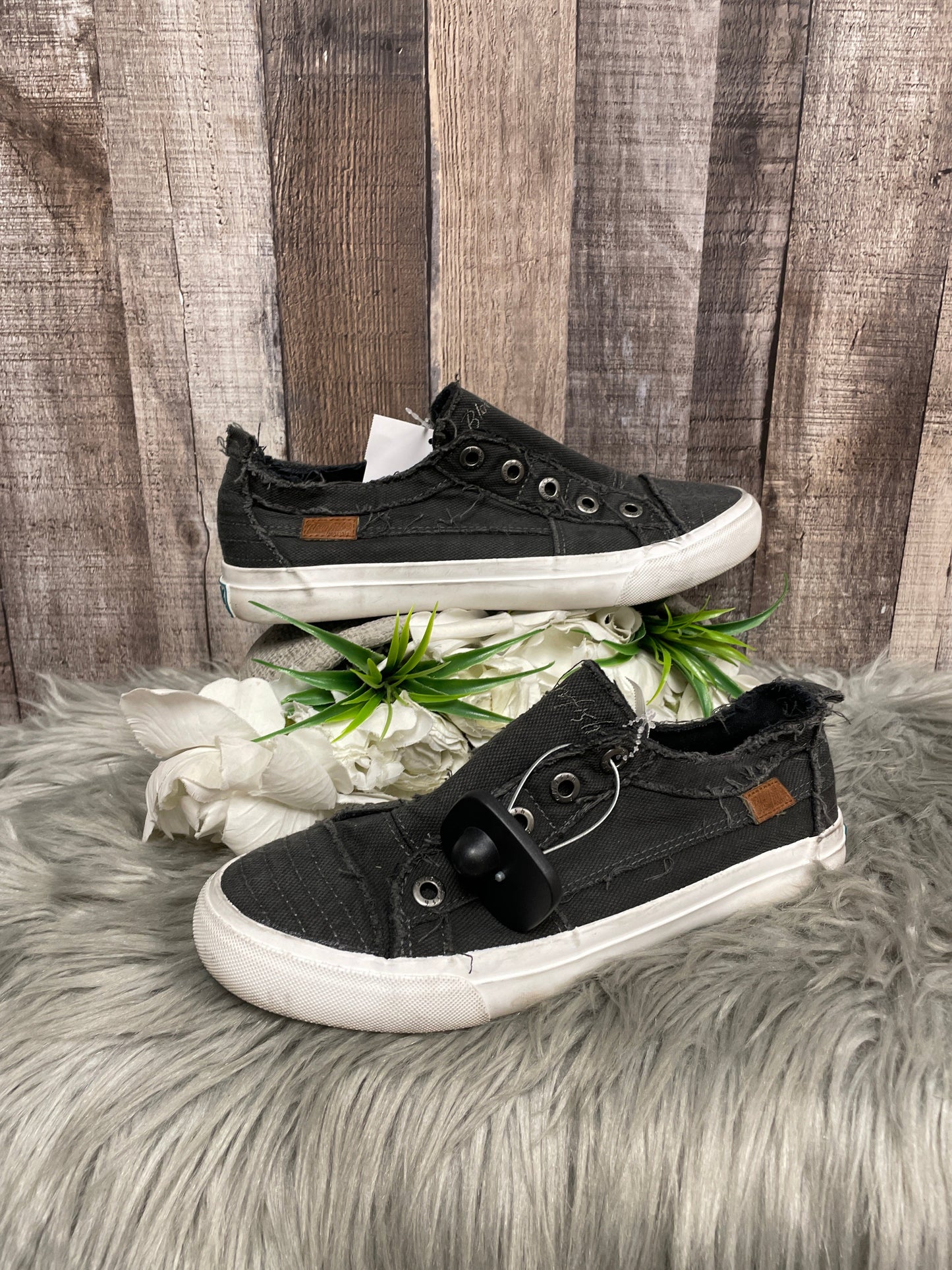 SHOES SNEAKERS BLOWFISH in BLACK, Size: 9