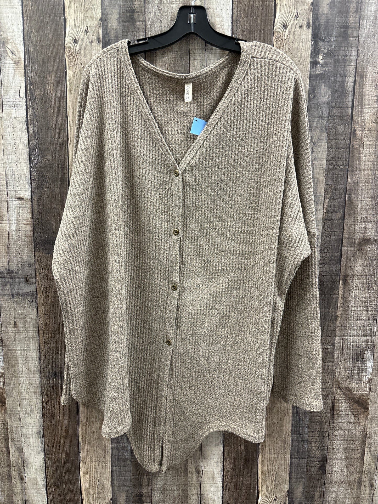 Top Long Sleeve By Cme In Brown, Size: 4x