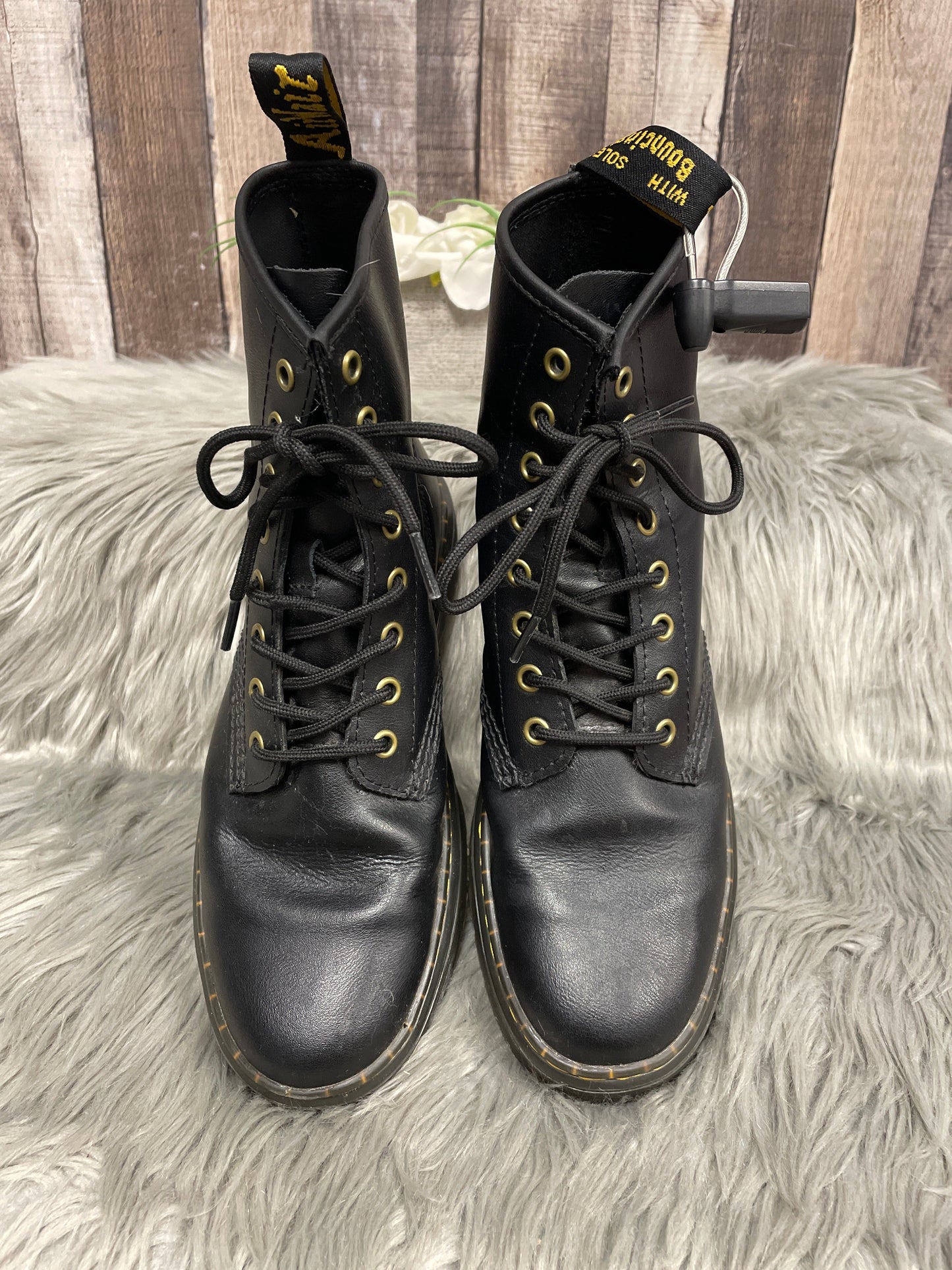 Boots Ankle Flats By Dr Martens In Black, Size: 9