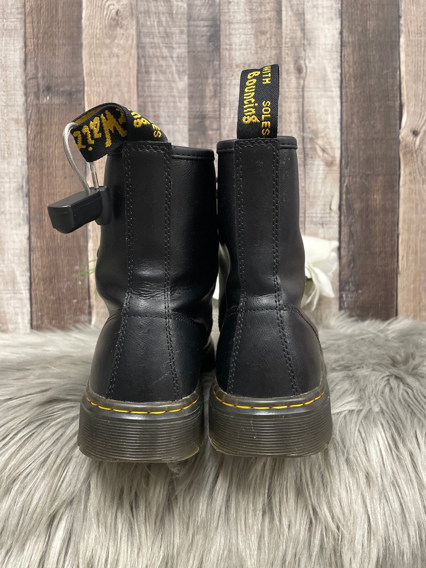 Boots Ankle Flats By Dr Martens In Black, Size: 9