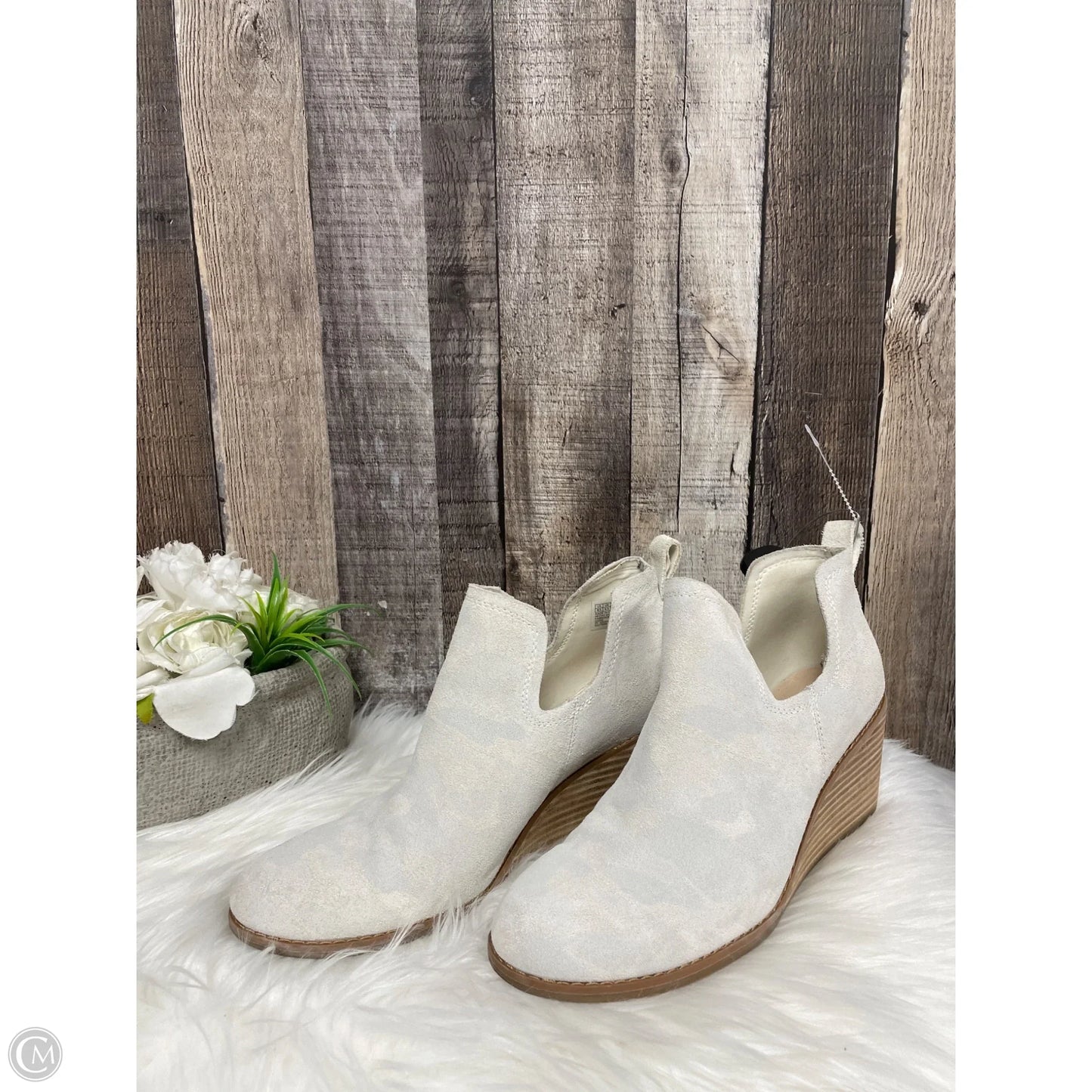 Boots Ankle Heels By Toms In Beige, Size: 8.5