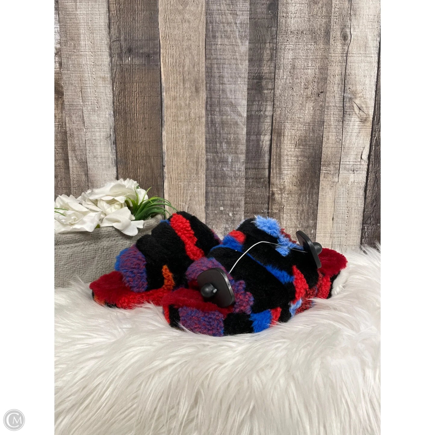 Shoes Designer By Ugg In Multi-colored, Size: 7