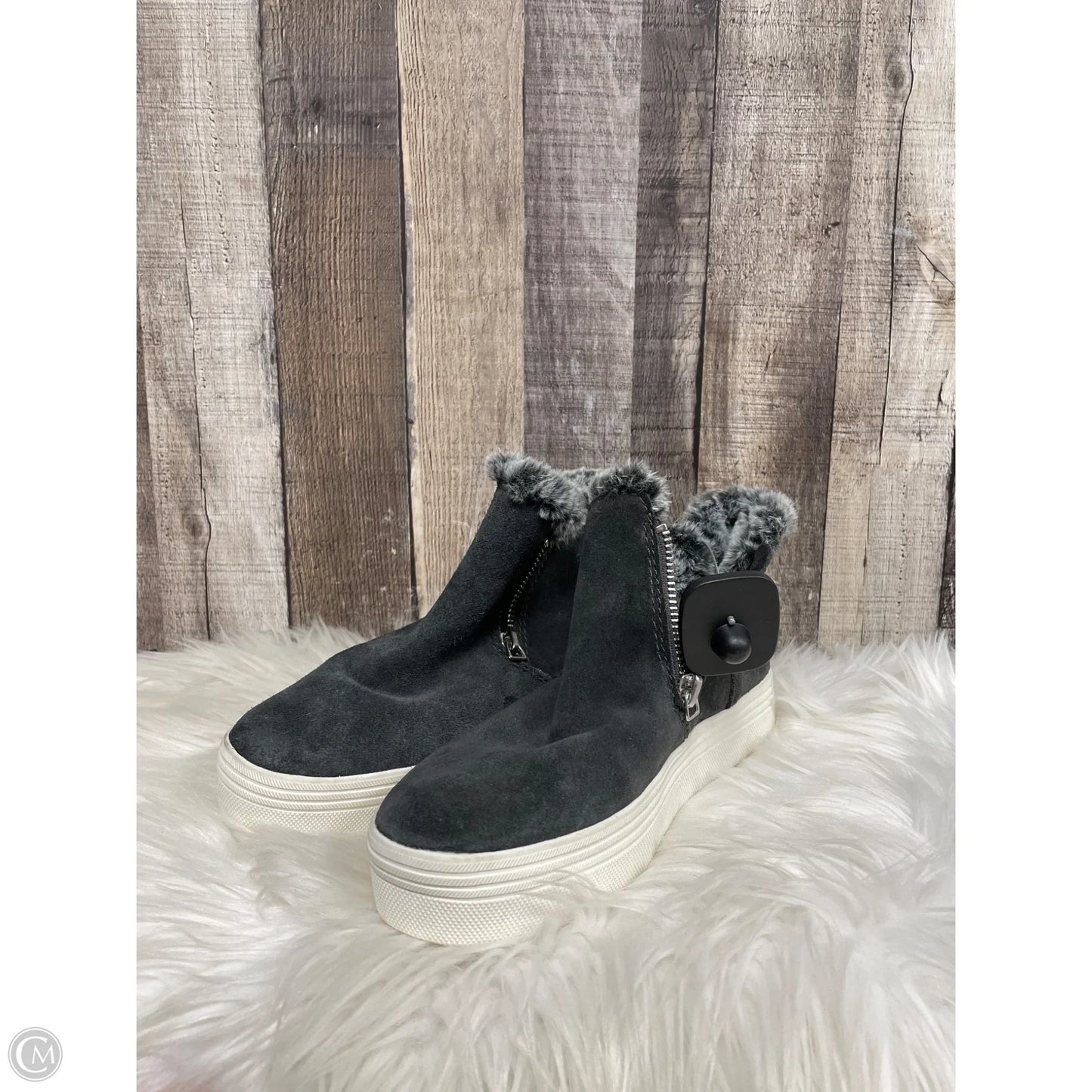 Boots Ankle Flats By Dolce Vita In Grey, Size: 7.5