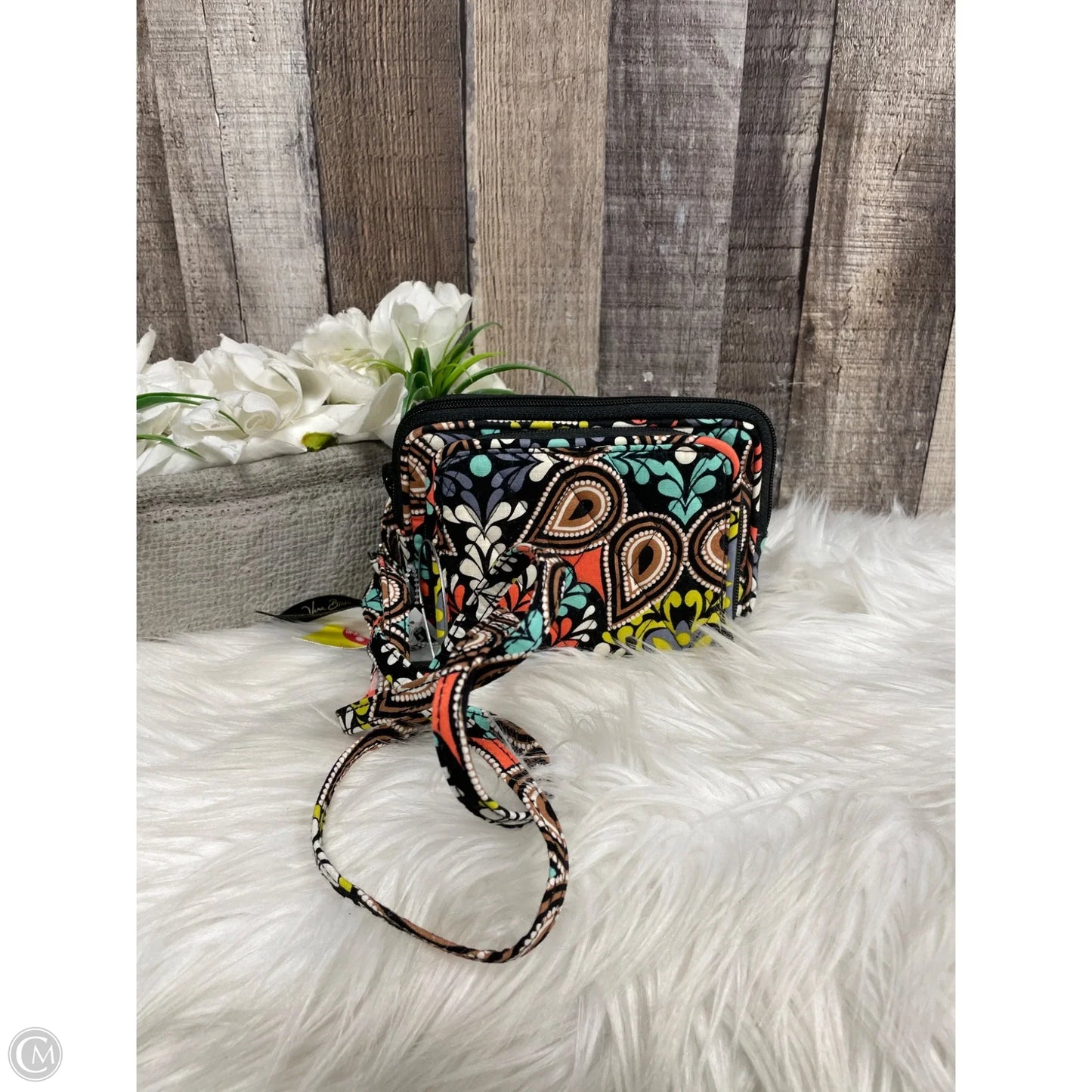 Wristlet By Vera Bradley, Size: Small