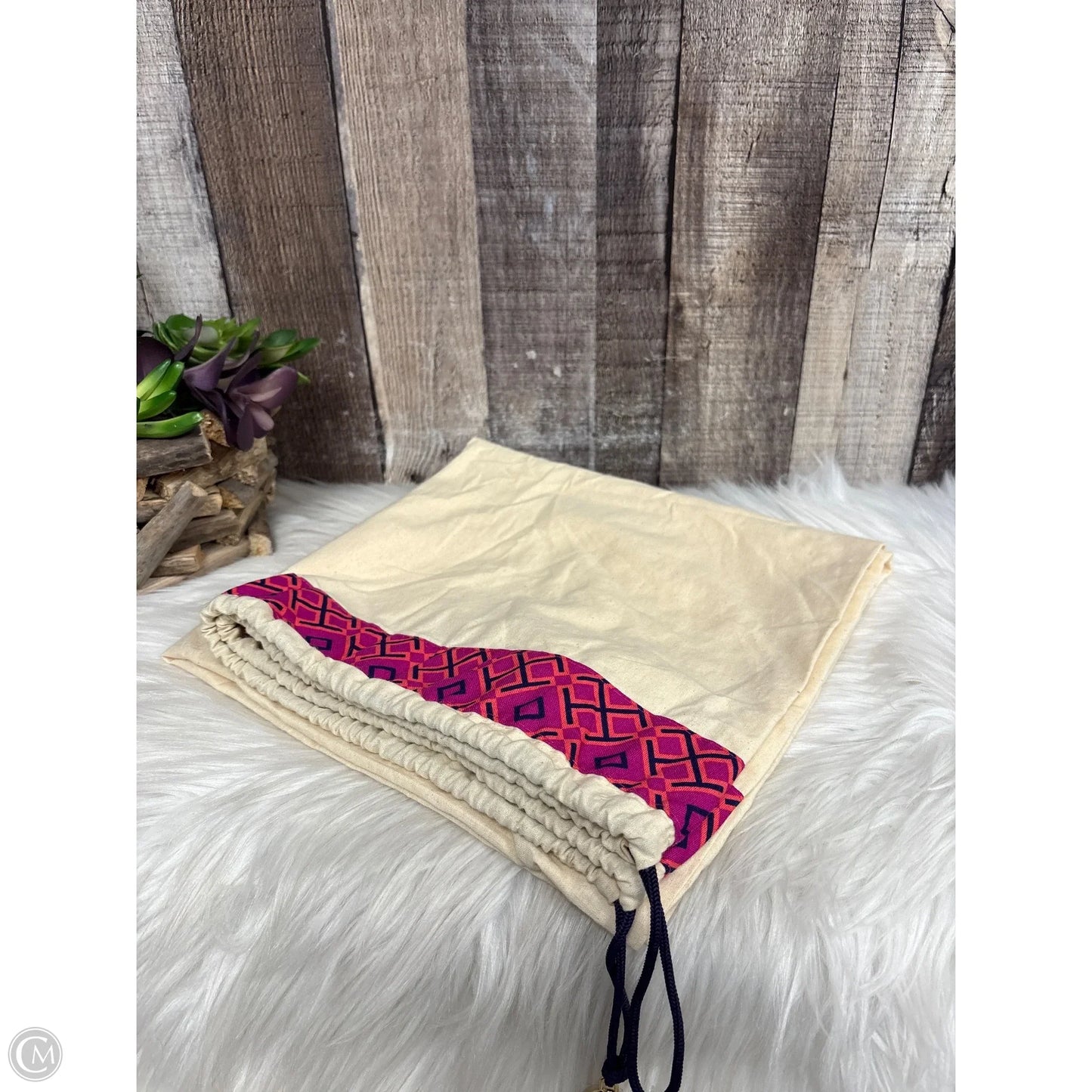 Accessory Designer Tag By Tory Burch