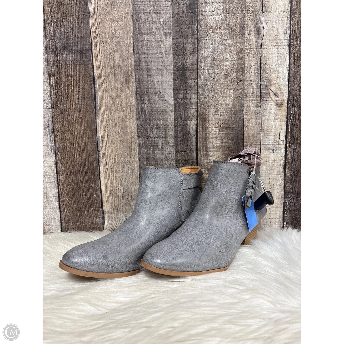 Boots Ankle Heels By Qupid In Grey, Size: 8.5