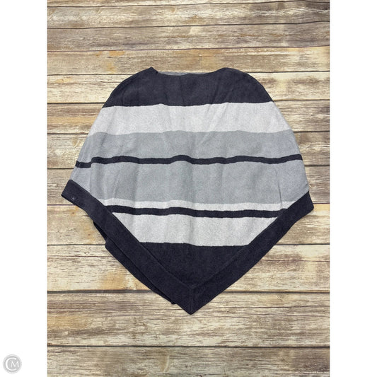 Poncho By Barefoot Dreams In Grey, Size: Osfm