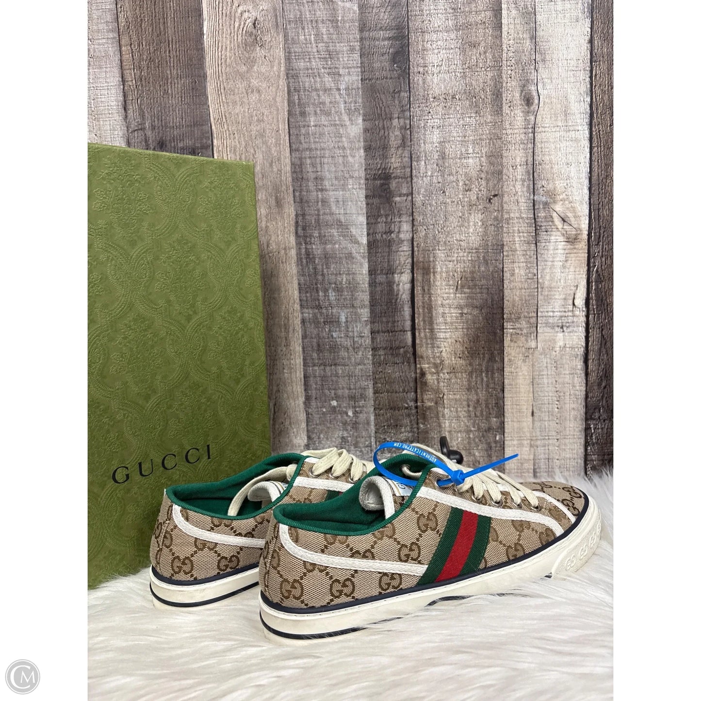 Shoes Luxury Designer By Gucci In Brown & Cream, Size: 9